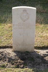 Ismailia War Memorial Cemetery - Linton, Edward Smith